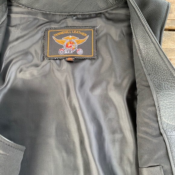 Men’s Naked Cowhide Gun Vest - Picture 4 of 5